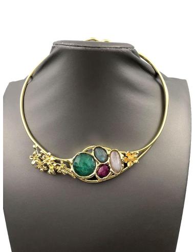 COLLARES DORADOS RIGIDOS CON PEDRERIA DE VISTOSO COLORIDO