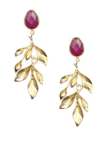 PENDIENTES DORADOS LARGOS DE PIEDRA FUCSIA PARA INVITADA