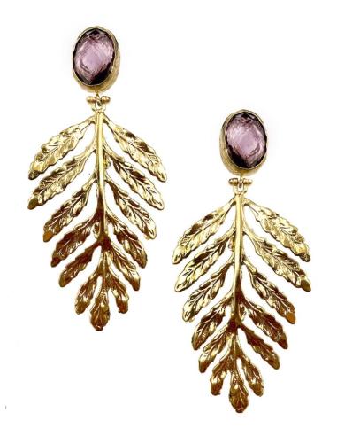 PENDIENTES LARGOS DORADOS DE VISTOSA HOJA Y MORADO