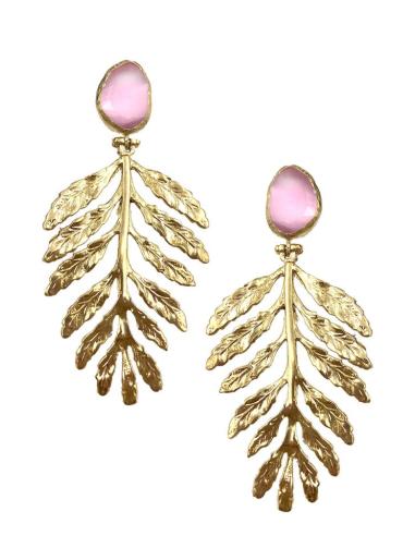 PENDIENTES LARGOS DORADOS DE VISTOSA HOJA Y PIEDRAS ROSAS