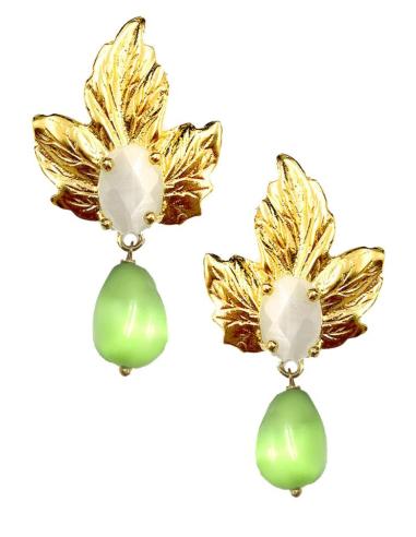 PENDIENTES DORADOS HOJA DECORADA CON PIEDRA VERDE Y BLANCA