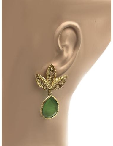 PENDIENTES DE PIEDRA SENCILLOS Y ELEGANTES CON HOJAS DORADAS