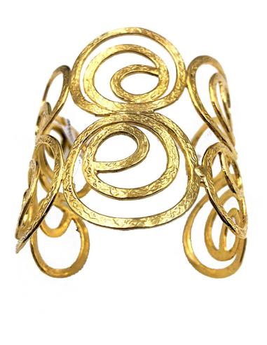 ELEGANTES BRAZALETES ANCHOS CON DISEÑO CALADO ESTILO GRIEGO