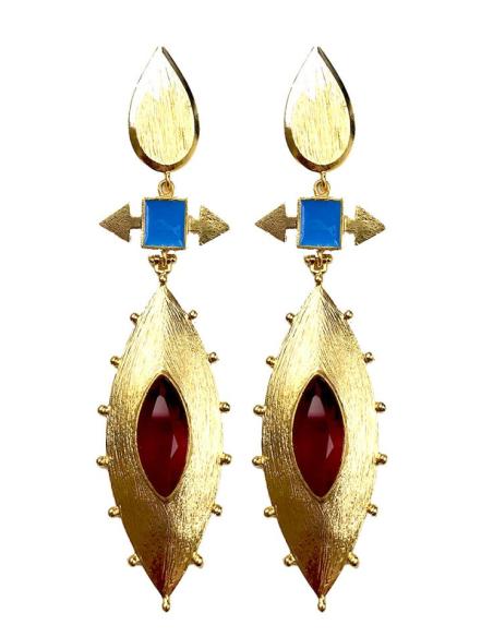 PENDIENTES LARGOS DORADOS Y GRANATES CON DISEÑO ACTUAL