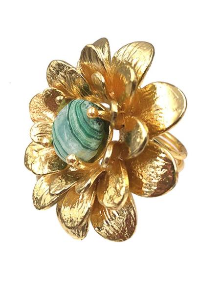 ANILLOS DORADOS MUJER DE FLOR GRANDE CON PIEDRA VERDOSA