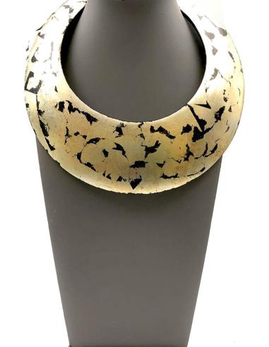 COLLAR MUJER DE MADERA DE EBANO CON PAN DE PLATA