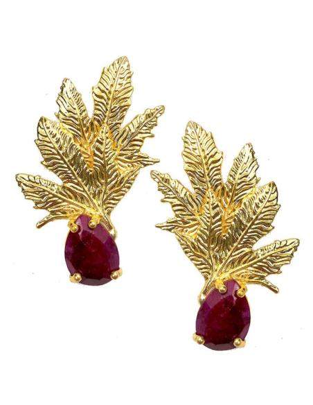 LARGOS PENDIENTES DORADOS Y FUCSIAS DE HOJAS VISTOSAS Y PIEDRA