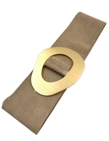 CINTURONES BEIGE DE PIEL DE SERRAJE ANCHOS CON GRAN HEBILLA DORADA