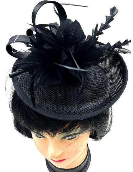 TOCADOS NEGROS CON DISEÑO ELEGANTE DE PLUMAS PARA BODAS