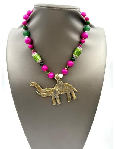 COLLARES MUJER FUCSIAS Y VERDES CON ELEFANTE AFRICANO