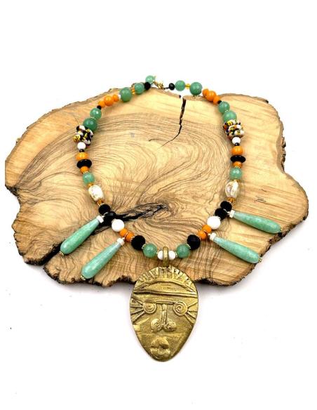 COLLARES MUJER VERDE AGUA DE PIEDRA Y MASCARA ANTIGUA AFRICANA