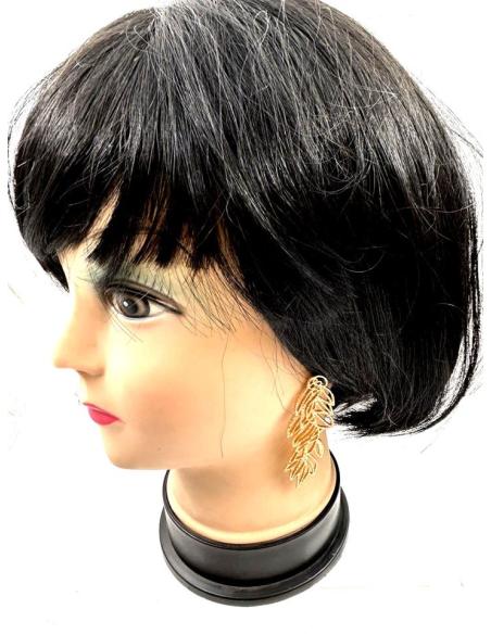 PENDIENTES DORADOS LARGOS PARA UN LOOK DE INVITADA PERFECTA