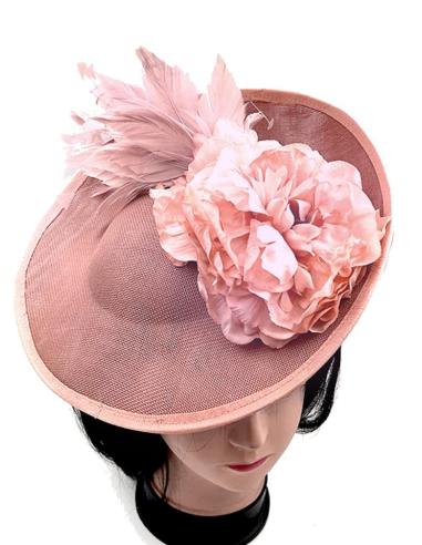 TOCADOS DE BODA ROSAS MAQUILLAJE CON FLORES Y PLUMAS ELEGANTES