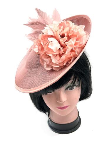 TOCADOS DE BODA ROSAS MAQUILLAJE CON FLORES Y PLUMAS ELEGANTES