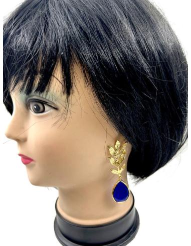 PENDIENTES LARGOS DORADOS CON ELEGANTE HOJA Y LAGRIMA AZULONA