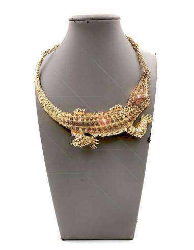 FABULOSOS COLLARES DORADOS CORTOS CON COCODRILO