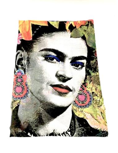 PAÑUELOS FINOS HOMENAJE A FRIDA PARA LLEVAR COMO FULAR O BUFANDA