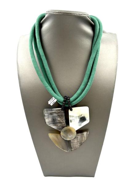 COLLARES DE MUJER VERDES CON COLGANTE ASTA TRIBAL