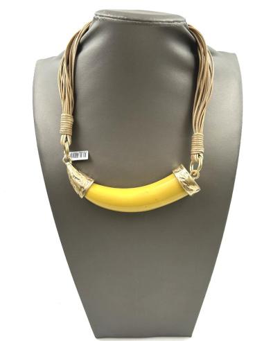 COLLARES MUJER COLMILLO GRANDES TONO MOSTAZA
