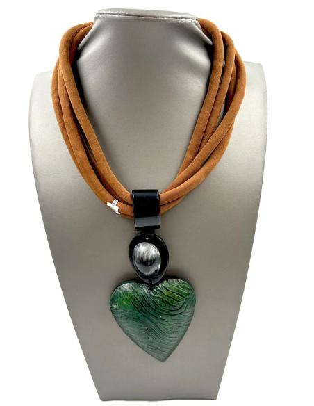 COLLARES MUJER MARRONES CORTOS CON ORIGINAL CORAZON VERDE