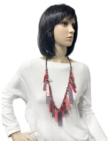 COLLARES GRANATES Y VINO IDEALES PARA TRAJES MONOCROMATICOS