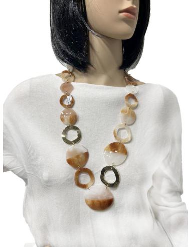 COLLARES MARRONES TOFFEE CON LOS QUE ELEVAR EL LOOK