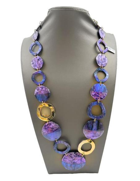 COLLARES DE MODA MORADOS PARA DAR COLOR Y ESTILO AL LOOK