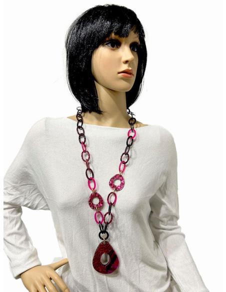 COLLARES TONO CEREZA FACIL DE CONJUNTAR CON LOS COLORES DE MODA