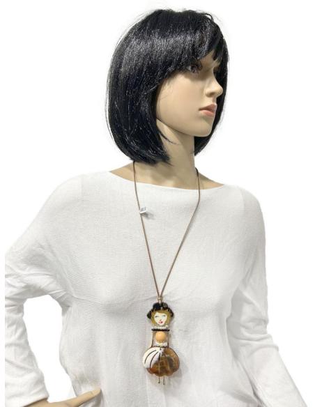 COLLARES ORIGINALES GRANATES LARGOS DE MUJER CON SOMBRERO