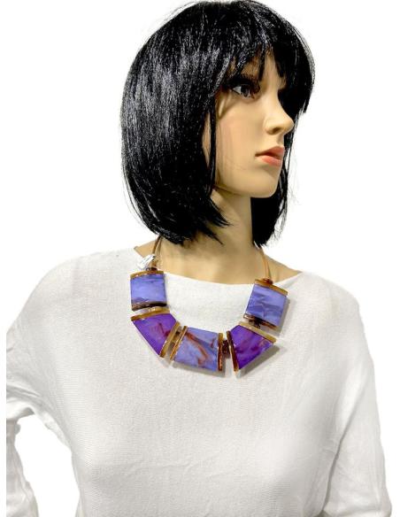 COLLARES MORADOS PARA REALZAR TU LOOK CON UN DETALLE ORIGINAL