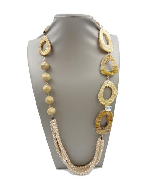 COLLARES ORIGINALES BEIGE DORADO CON EL QUE MARCAN ESTILAZO