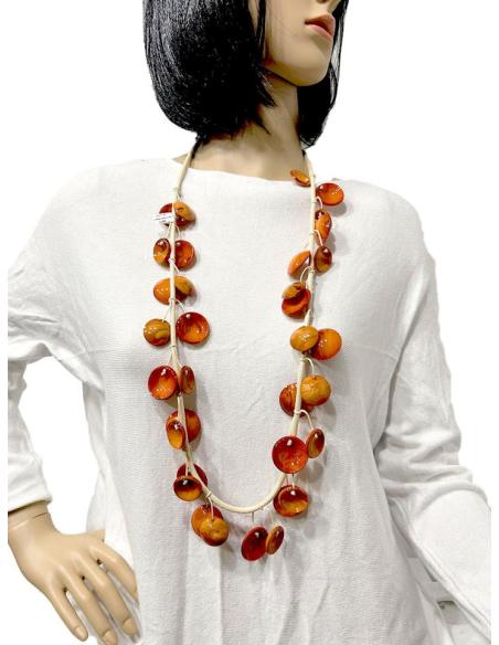 COLLARES ORIGINALES NARANJAS PARA APORTAR UN TOQUE VITAMINOSO AL LOOK