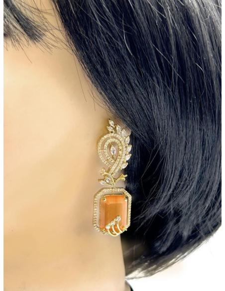 PENDIENTES LARGOS NARANJAS CON DISEÑO ELEGANTE DE CIRCONITAS