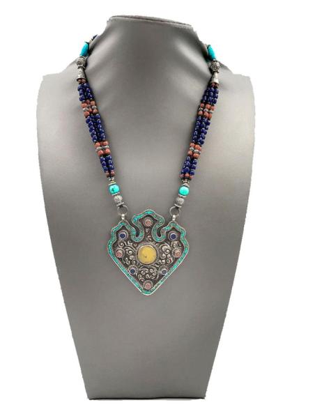 COLLARES PLATA CORTOS CON PRECIOSO MEDALLON NEPAL ARTESANAL