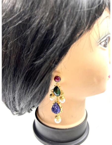 PENDIENTES SOFISTICADOS DE PIEDRAS VERDES AZULES Y GRANATES