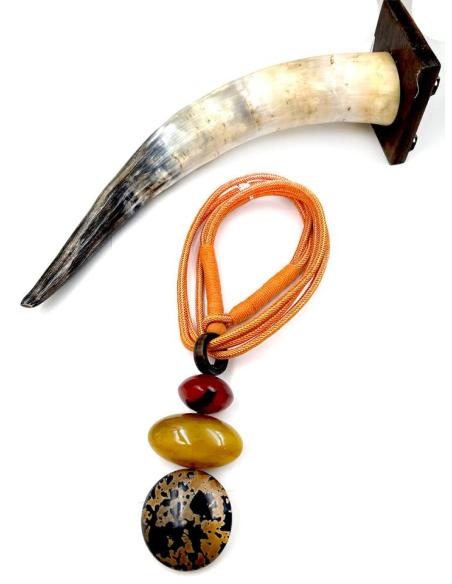 COLLARES NARANJAS DE CUERNO DE BUFALO PARA LOOK IBIZA