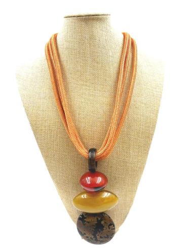 COLLARES NARANJAS DE CUERNO DE BUFALO PARA LOOK IBIZA
