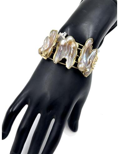 PULSERAS DORADAS CON PERLAS BARROCAS PARA BODAS Y EVENTOS