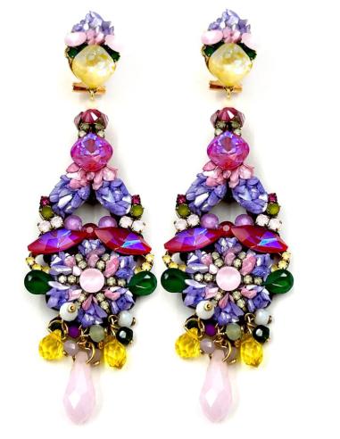 PENDIENTES DE INVITADA LARGOS MORADOS Y FUCSIAS EXQUISITAMENTE DECORADOS