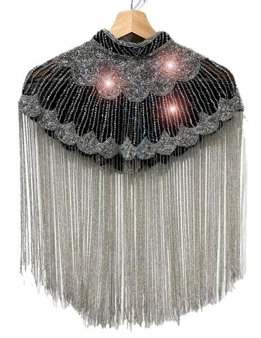 CAPAS NEGRAS Y PLATEADAS CON FLECOS JOYA PARA BODA