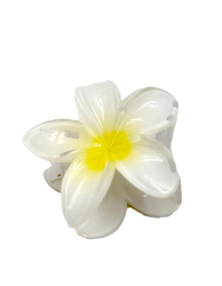 PINZAS BLANCAS Y AMARILLAS DE FLORES PARA EL PELO