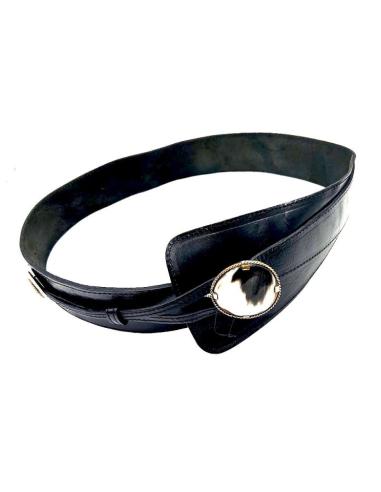 CINTURONES DE CUERO NEGROS CON DETALLE ASTA Y TIRAS DE PIEL