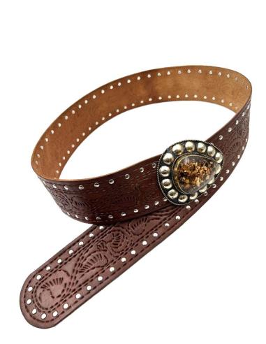 CINTURONES DE CUERO MARRONES CON REPUJADO Y TACHAS