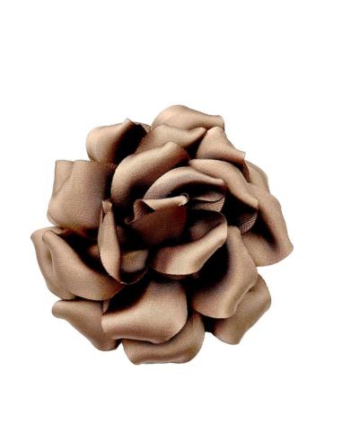 FLORES PEQUEÑAS MARRONES VISON DE TELA PARA INVITADAS DE BODAS Y BAUTIZOS