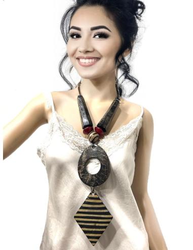 COLLARES MUJER LARGOS AFRICANOS DE MADERA Y ASTA | EL JARDIN DEL DESEO