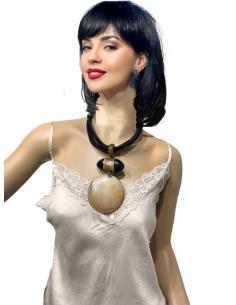 COLLARES NEGROS CON COLGANTE TRIBAL DE ASTA | EL JARDIN DEL DESEO