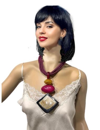 COLLARES BUGAMBILIAS CON COLGANTE TRIBAL | EL JARDIN DEL DESEO