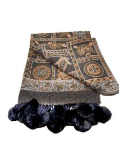 Imagen del producto BUFANDAS DE MUJER NEGRAS Y CALDERO CON POMPONES | EL JARDIN DEL DESEO