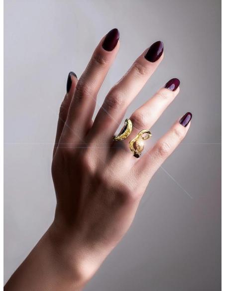 ANILLOS DORADOS ANCHOS CON SERPIENTE