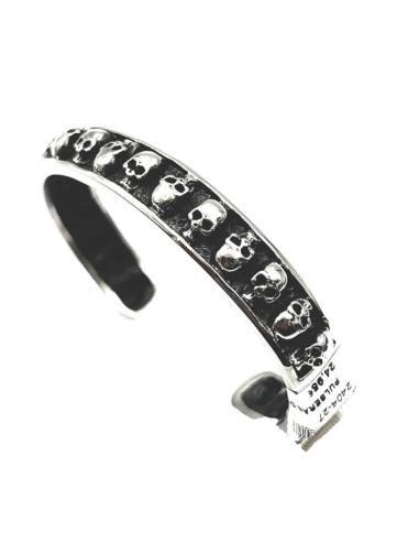 PULSERAS DE CALAVERAS EN ACERO PLATEADO ENVEJECIDO